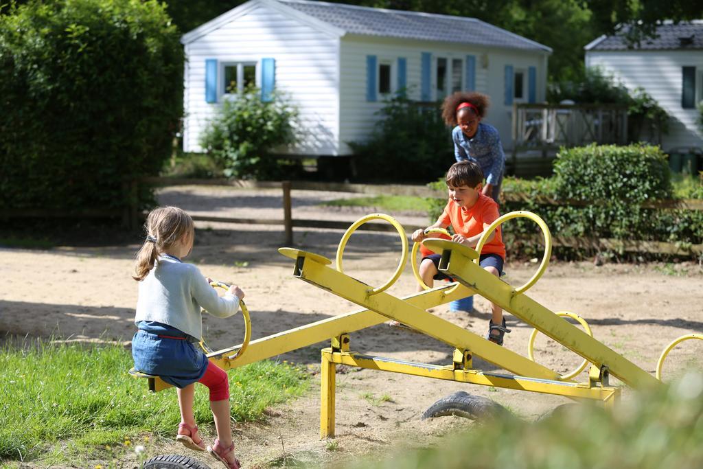 Camping Le Val De Trie Béhen Εξωτερικό φωτογραφία